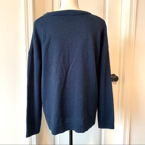 LORD & TAYLOR CONTEXT Navy Santa Sweater—SZ. Lg - Picture 5 of 16